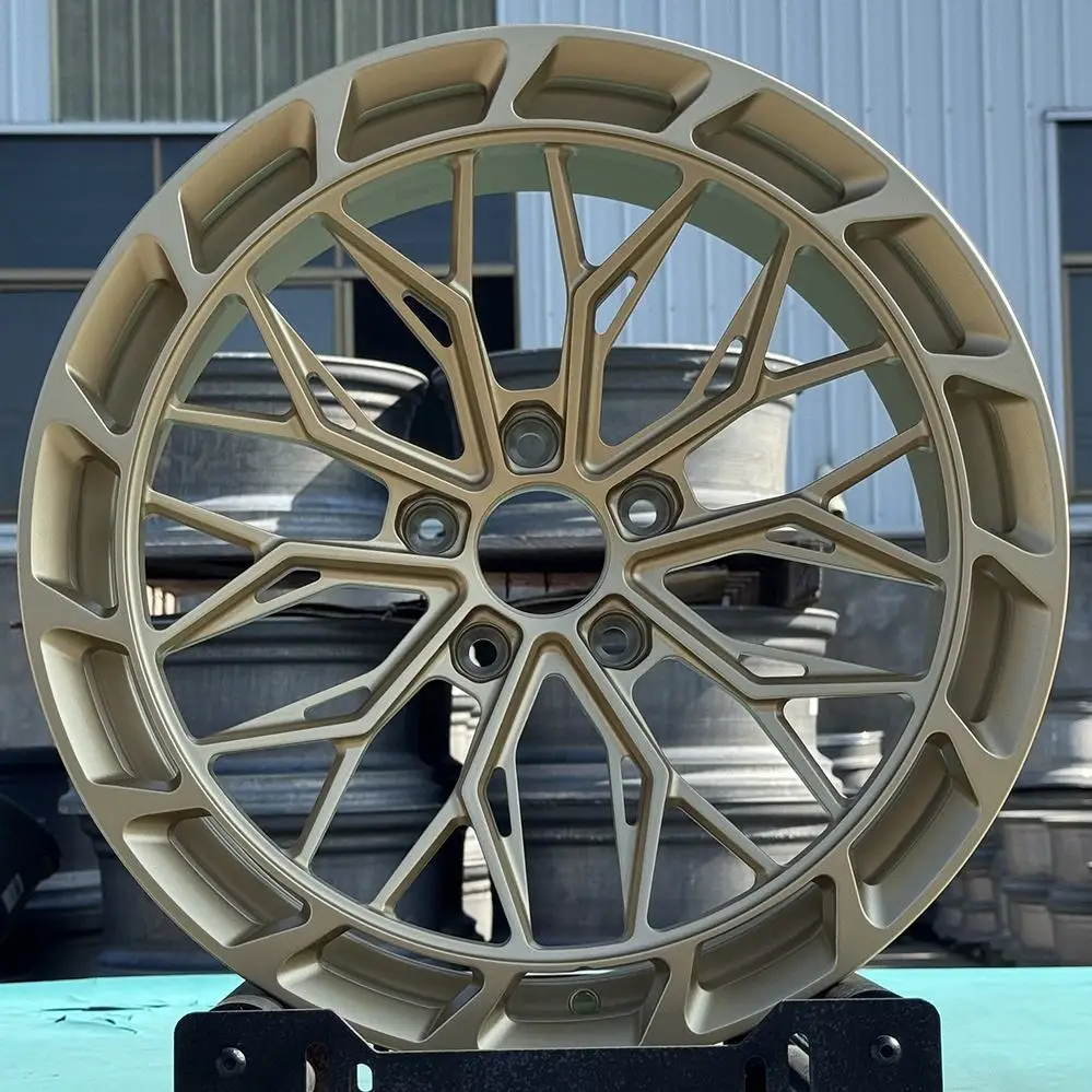 Factory20 21 22 23 24 26 Inch Forged Monoblock Wheels Custom 5x114.3 Gold 6061-T6 Alloy Luxury Car Wheels for Racing Car