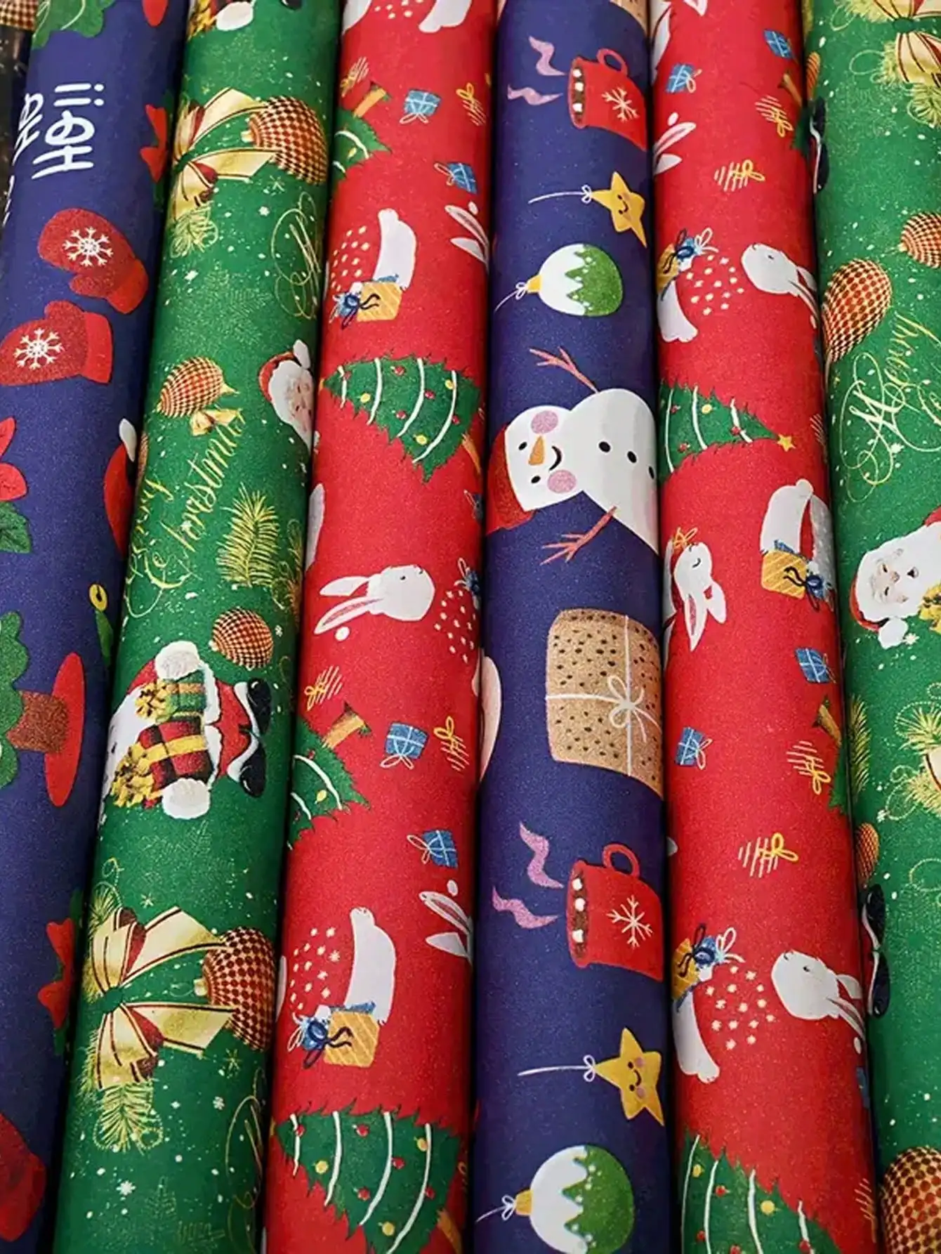 1 szt. Rolka papieru do pakowania prezentów świątecznych Premium, 10 m, czerwono-zielono-niebieska, dekoracja świąteczna