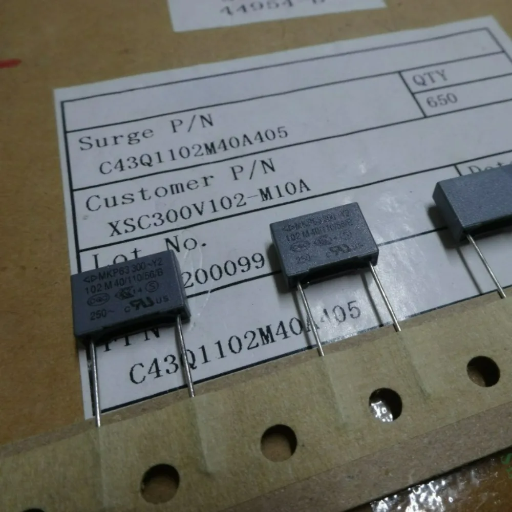 20 peças/lote Fara MKP63 0.001uf 300VAC 1000pf 1nf 1n0 102 M novo capacitor de filme de 10mm C43Q1102M 40A405