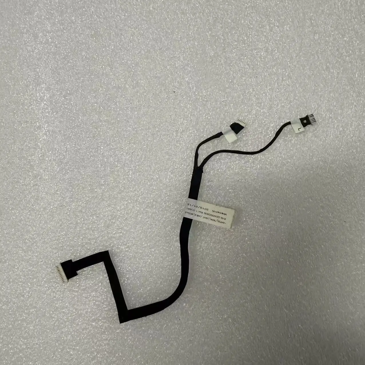 

Оригинальный светодиодный кабель для освещения Dell Alienware 15 17 R2 R3 DC020022E00 0R71R6 R71R6