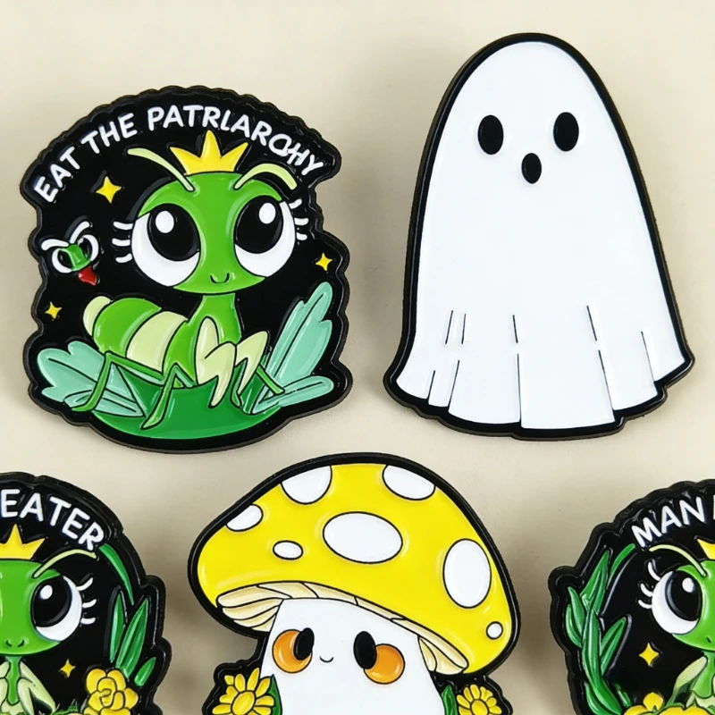 Pines Cartoon Green Insect Mantis Animal Badge Accessory Creative Versatile Brooch Lapel Pins Badges on Backpack Badges Metal