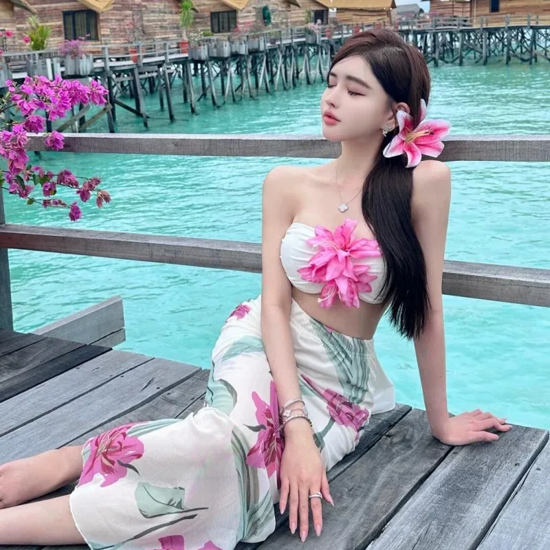 

Korea Fashion Tropical Sets Boho Maldive Thailand Bali Beach Vacation Suit 3D Flower Top Bra Print Hip Skirt Lady Summer Outfit
