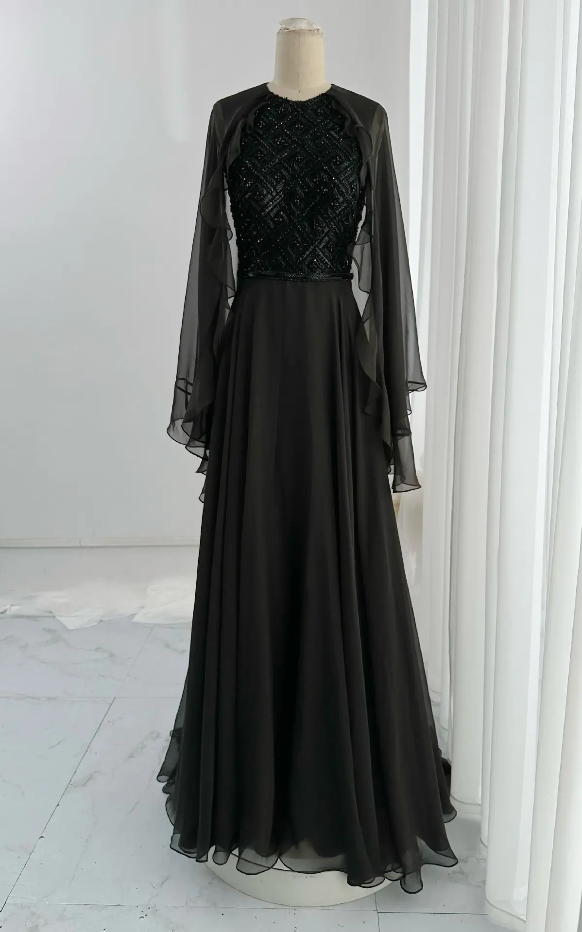 Black Fashion Elegant Beads Beads Long Sleeve Gate Shoulder Short Banquet Party Evening Dress M2002