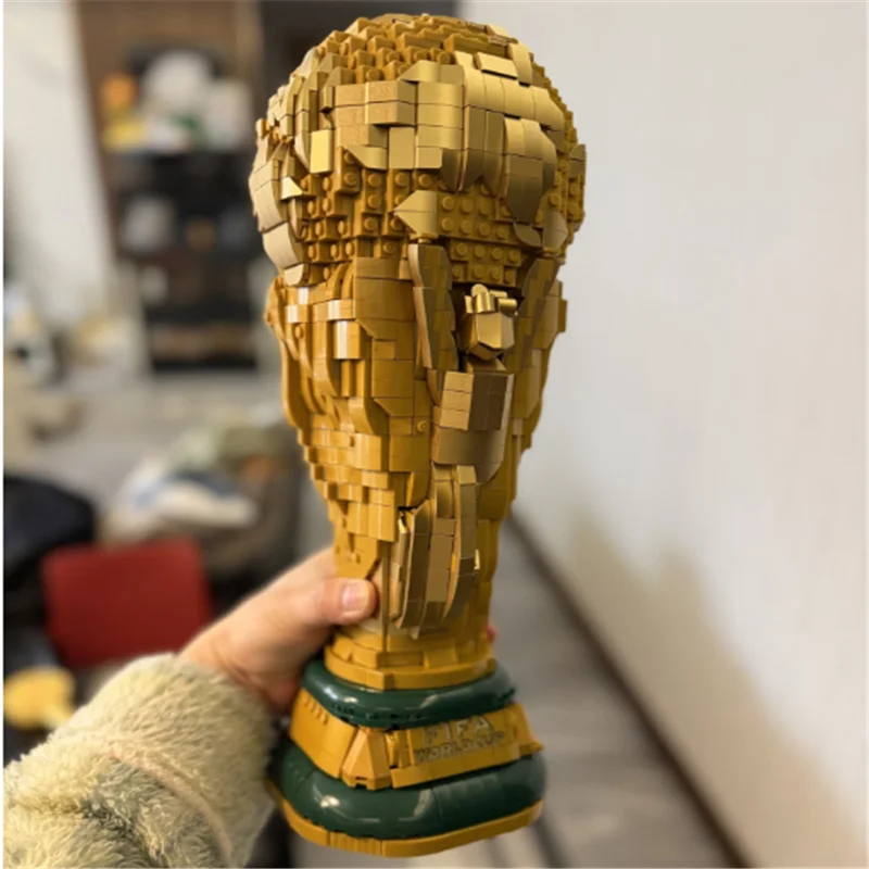 

Новинка 2026: Конструктор «Футбольный Кубок мира 43020» — Спортивная модель для сборки, настольное украшение, развивающая игрушка, подарок