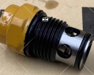 

Parts for excavator CAT305 305.5 306 307E 308E2 Priority valve Overflow valve Boom retaining valve