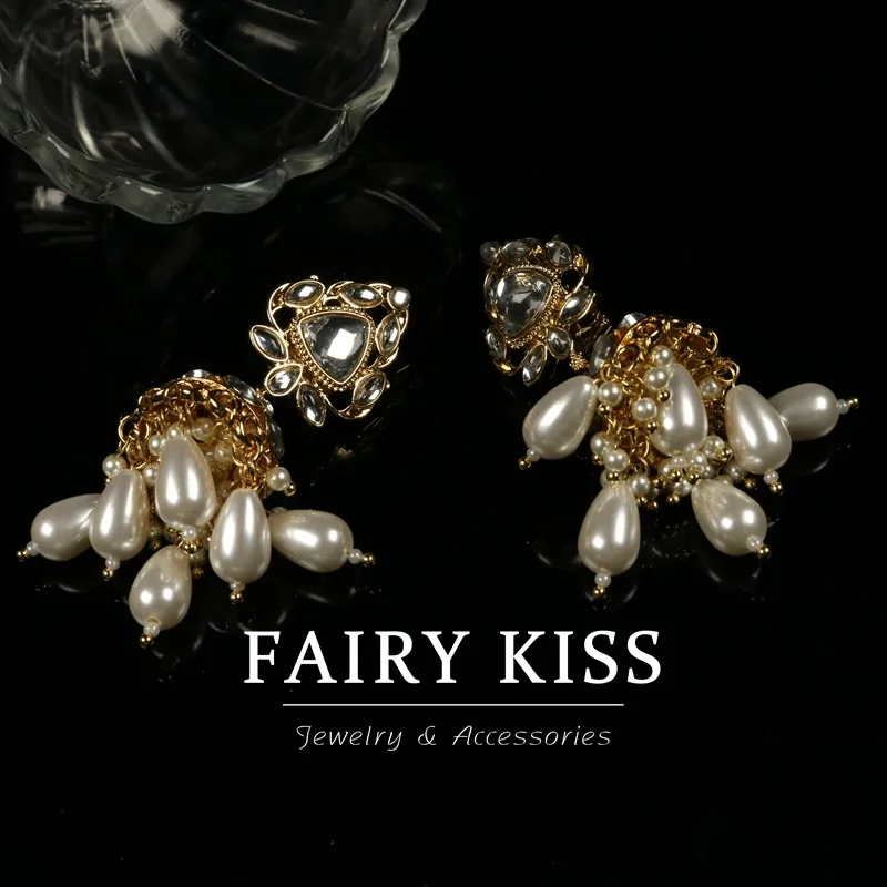 

Medieval palace style elegant imitation pearl earring beautiful earrings ear clips versatile stud earrings