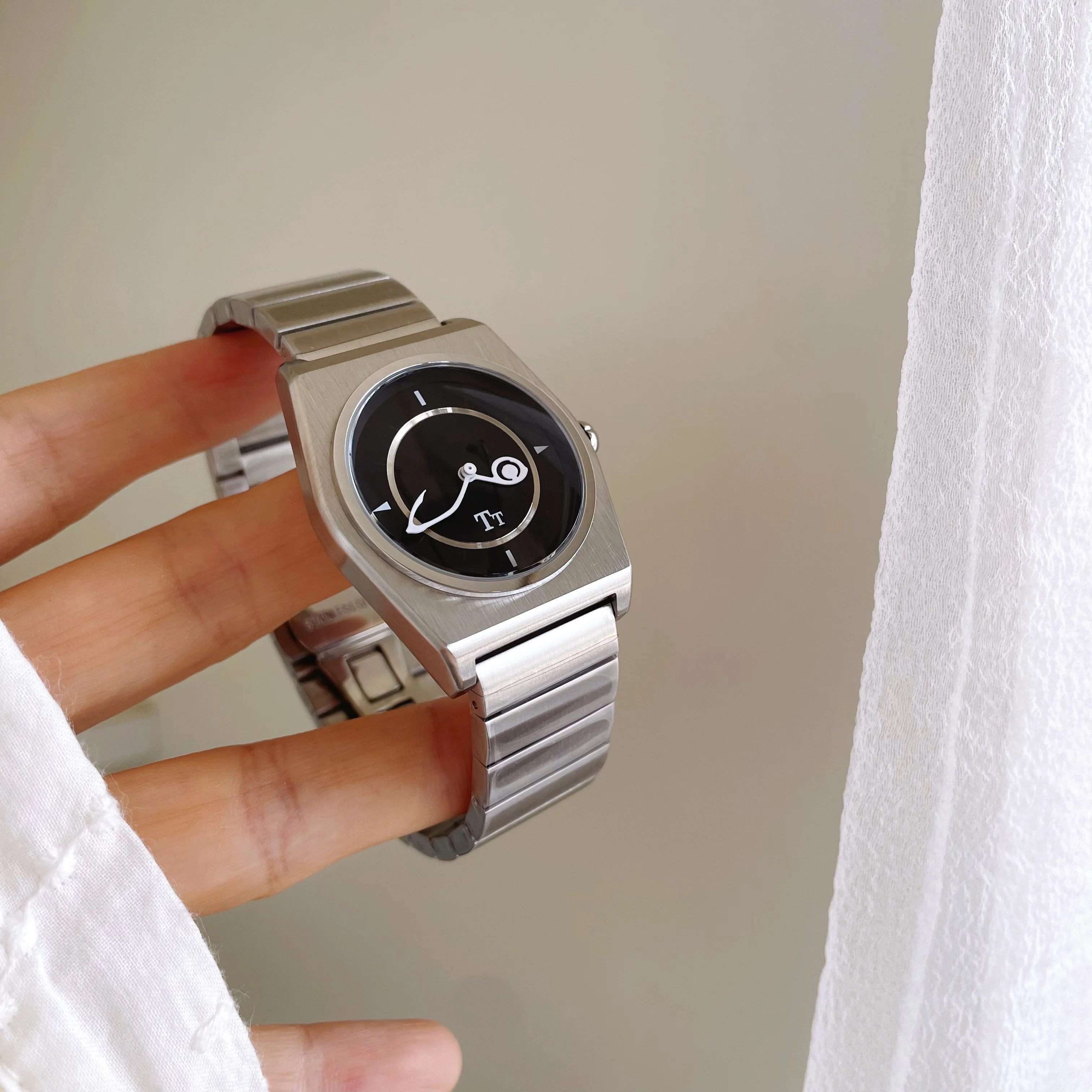All-steel large dial watch unisex quartz wristwatch with steel strap 2025 new style fashionable quartz watch and watch accessory