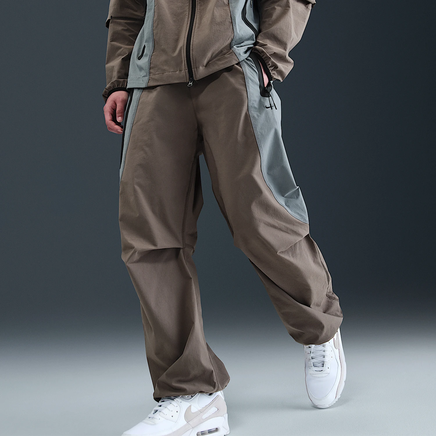 Nike genuine Dri-FIT Men's Patchwork Woven Loose Functional Trousers IH8467-289