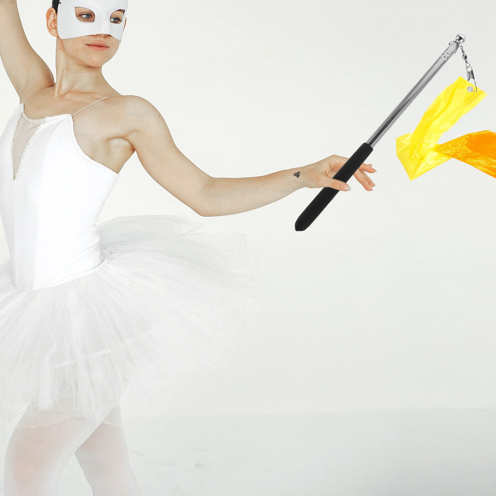 

Lightweight Ribbon Stick with Colorful Streamers for Dance Gymnastics Performance Easy Carry Telescopic Design for Adults