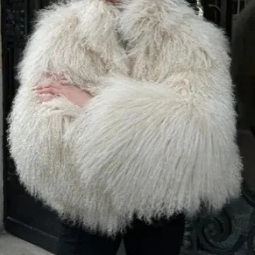 

Luxury Winter Women's Faux Fur Coat Solid Round Neck Long Fluffy Hair Mink Fur Jacket For Lady Comfortable Female Eco Fur Jacket