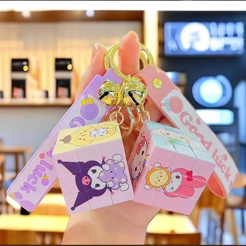 Miniso クロミ ルービックキューブ キーホルダー ペンダント ファスナー開閉式 漫画風 クリエイティブギフト スクールバッグ飾り キーホルダーアクセサリー