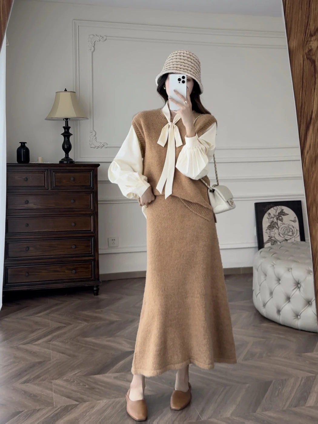 

Autumn Warmth Pima Camel Wool Vest And Skirt Set Women's Faion Ensemble round Ne Overhead Commute Sle Adult Size