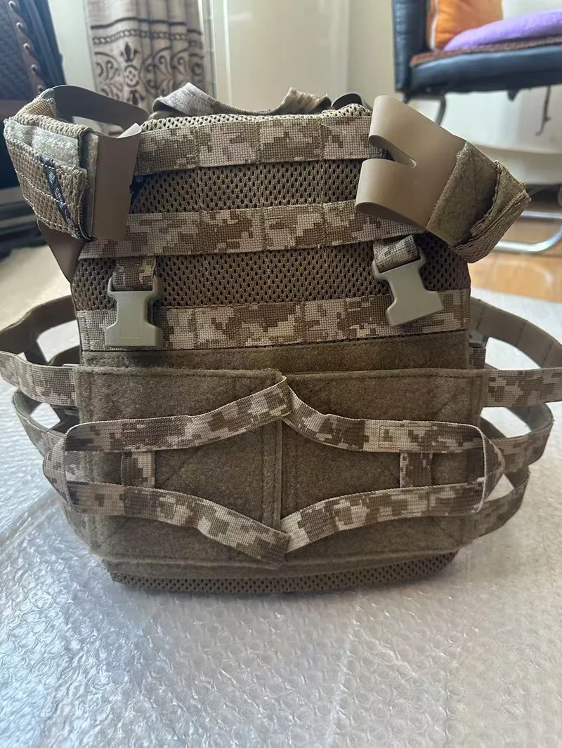 

AOR1 Outdoor Sports JPC2.0 Water Trace Edition Vest + MOLLE Side Panel