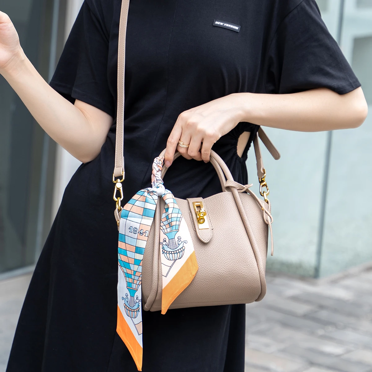 FOXER-Bolso de mano pequeño para mujer, bandolera de hombro a la moda, de cuero dividido, con asa superior, bufandas de oficina, Hobos