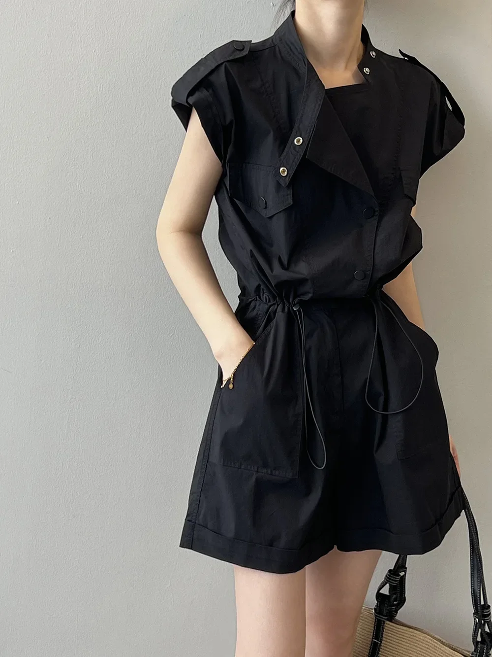 2024 Zomer Nieuwe Hoge Taille Duwstring Werkkleding Jumpsuit Voor Dames Opstaande Kraag Vliegende Mouwen Shirt Short 80998