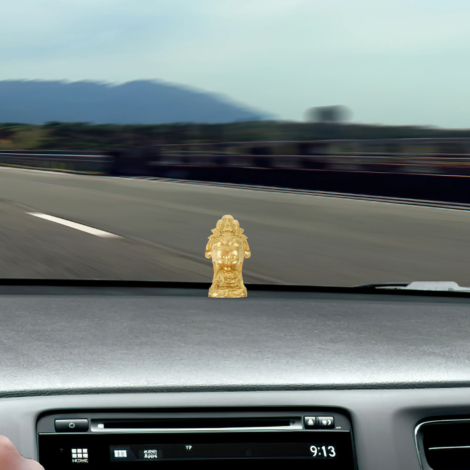 

Mini Guanyin Statue Copper Avalokitesvara Desk Decor Home Car Buddha Statues Chinese Retro Small Brass Figurine Model Home