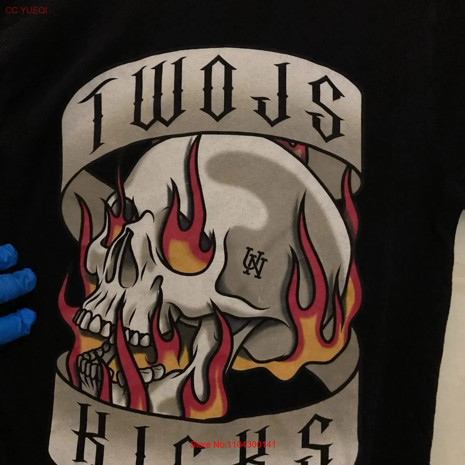 TWO JS KICKS T Shirt Size SMALL Color BLACK PreOwned in Good Cond vintage Washed Unisex Stretched designer clothes streetwear
