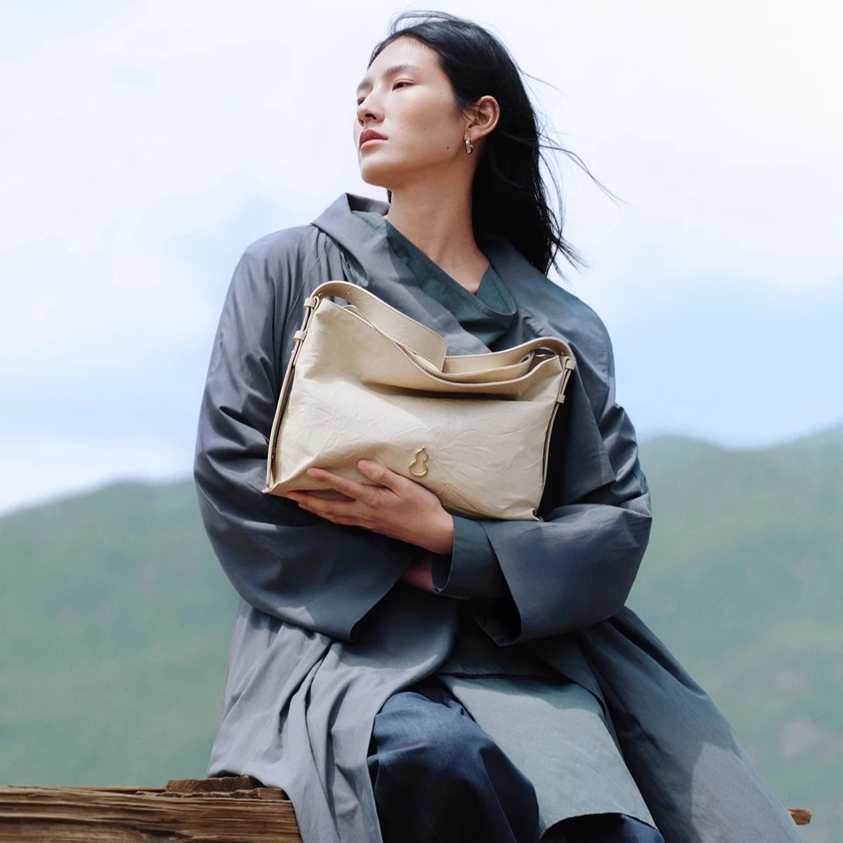 BAMPO 2025 New Single Shoulder Bag Fashion Small and Medium Size Top Grain Leather Tote Bag Commuter Crossbody Hobo Bag
