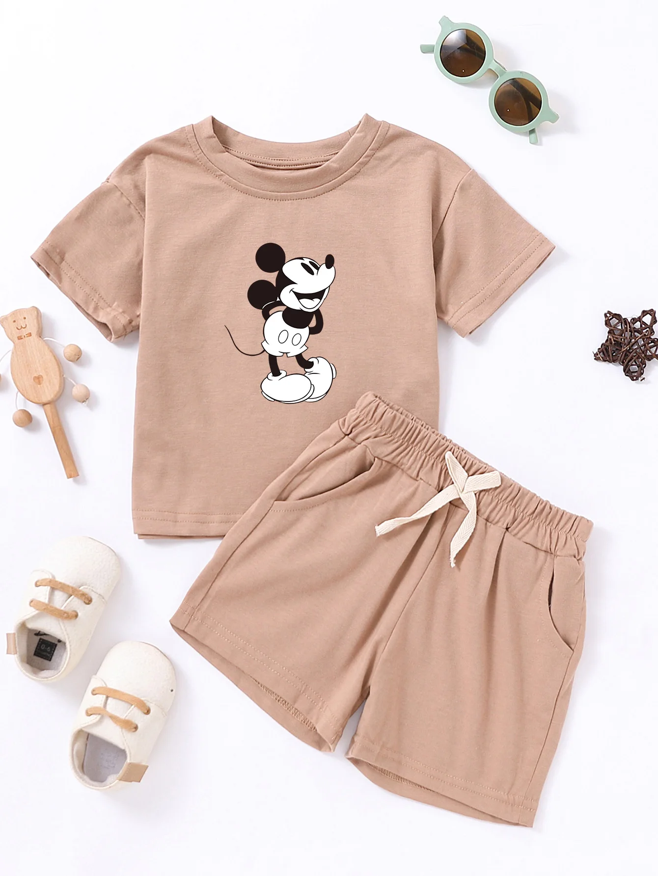 Baby Kurzarm-Shorts-Set 2026 Neues Kinder-Outfit Niedliches Lässiges Set für Jungen und Mädchen Sommer Kurzarm-Shorts-Kombination – Detail 1