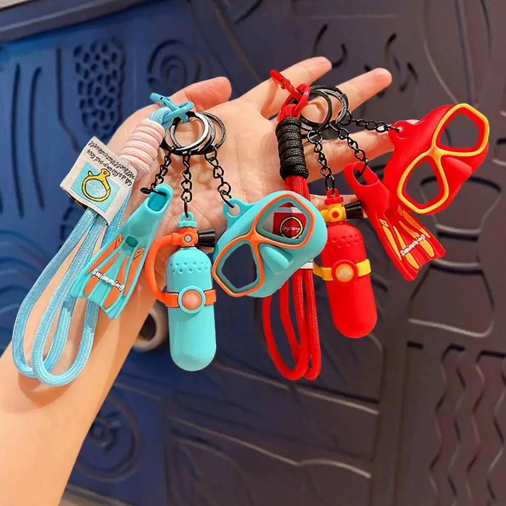 Creative Scuba Diving Keychain Mini Oxygen Tank Goggles Mask Fins Pendant Car Key Ring Bag Charm Diver Gift Accessories