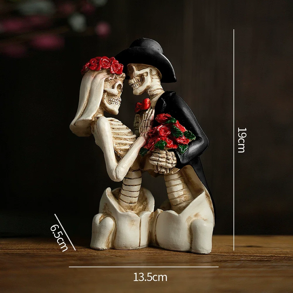 Resin - Skeleton Bride and Groom Figurine Day