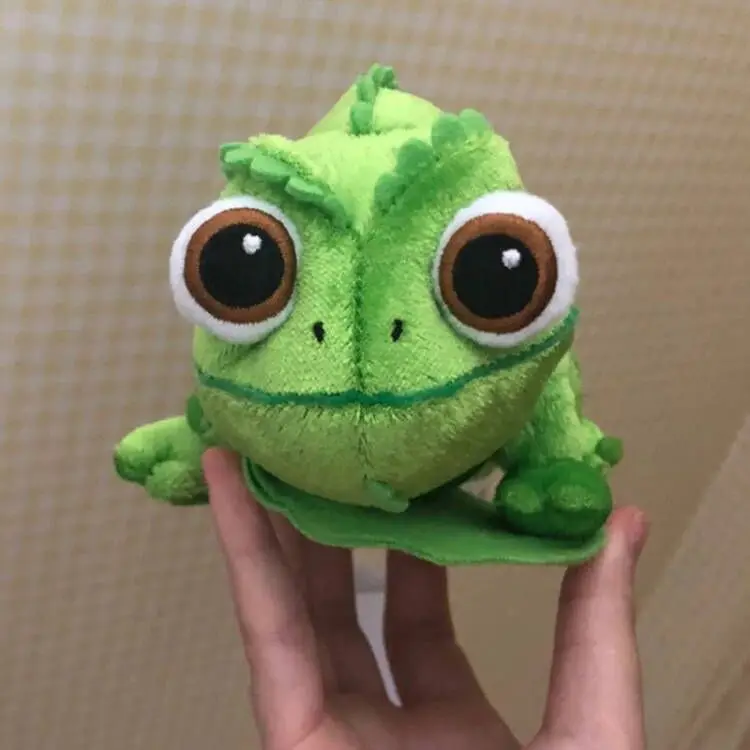 Tangled Pascal Shoulder Plush Toy Magnet Magnetic NEW