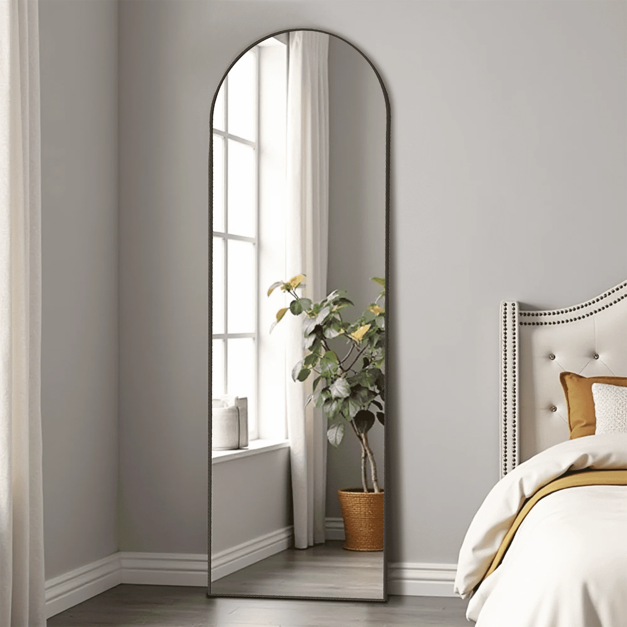 59 inch gebogen spiegel over de volledige lengte Staande vloerspiegel Volledige lichaamsspiegel met beugel, aluminiumlegering, goud