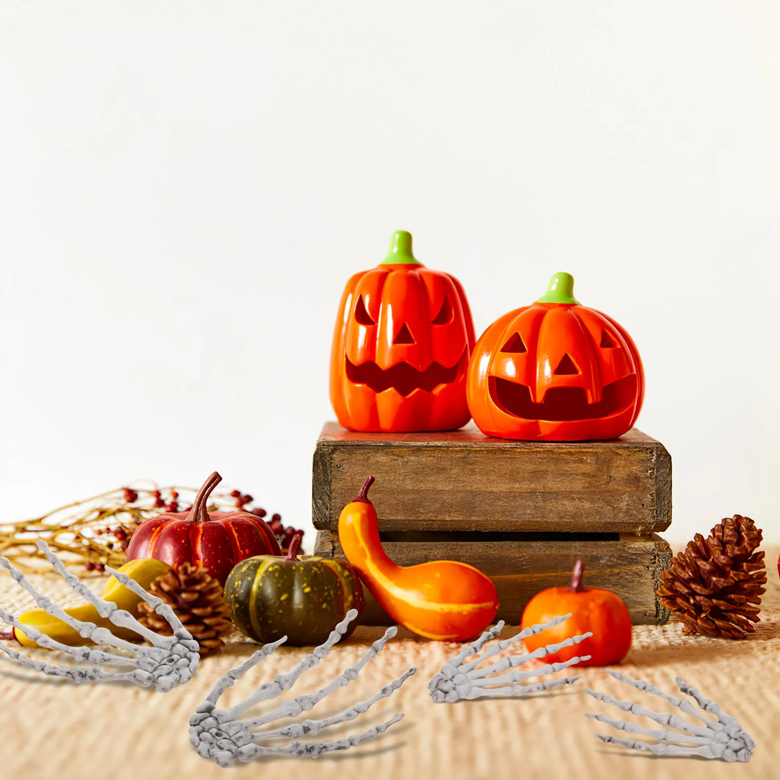 

3 пары декоративных рук-черепов для Хэллоуина, реквизит для KTV, баров, секретных комнат, карнавалов, вечеринок, украшение для жутких мероприятий