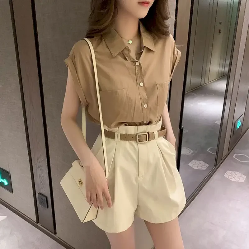 

2025 Summer New Women's Suits Light Mature Wind Suits Waistcoat Shirt Short Sleeve Shirt And Casual Shorts Fashion Two Piece Set