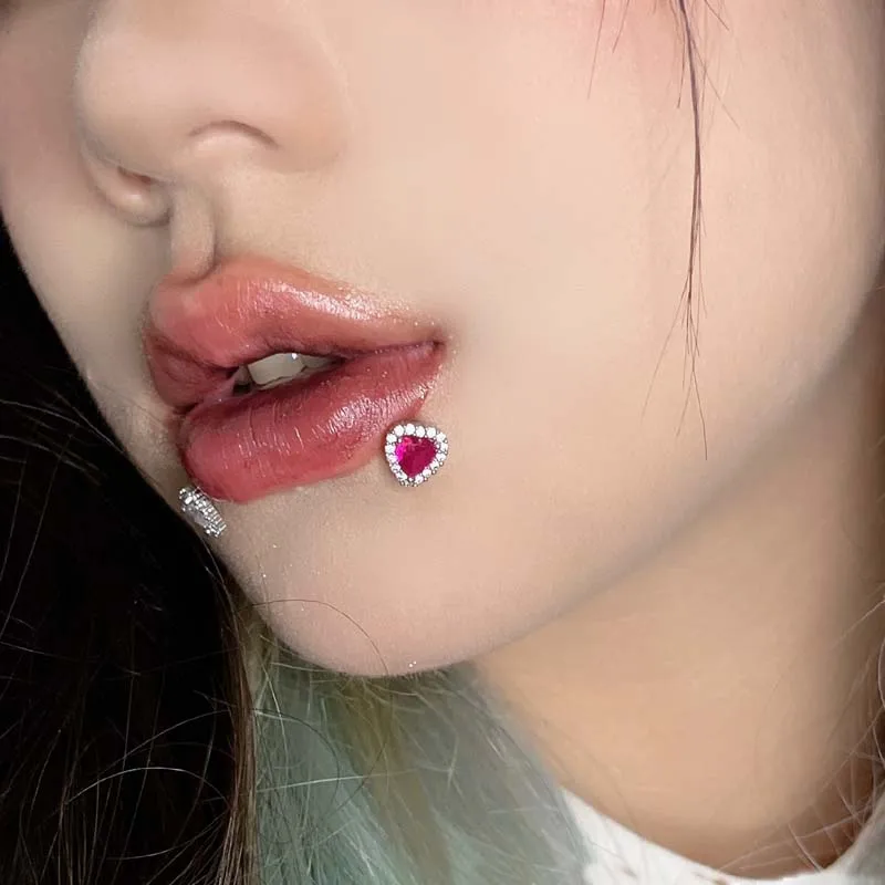 1PC CZ Heart Lip Piercing Labret Lip Ring Surgical Steel Body Piercing Medusa Monroe Daith Bites Zirconia Accessories