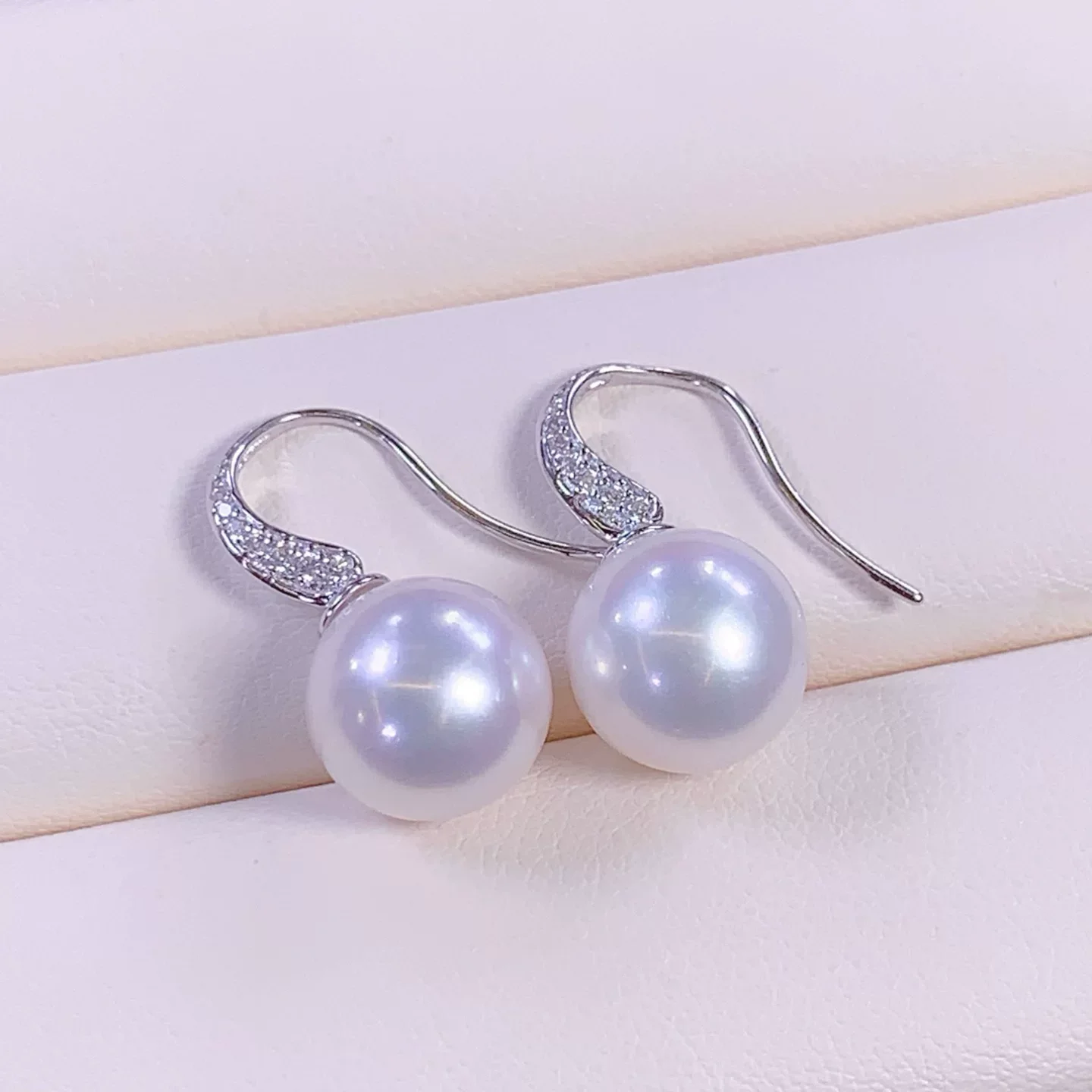 

Beautiful zircon earrings AAAA10-11mm 11-12mm natural white round pearl earrings 925s