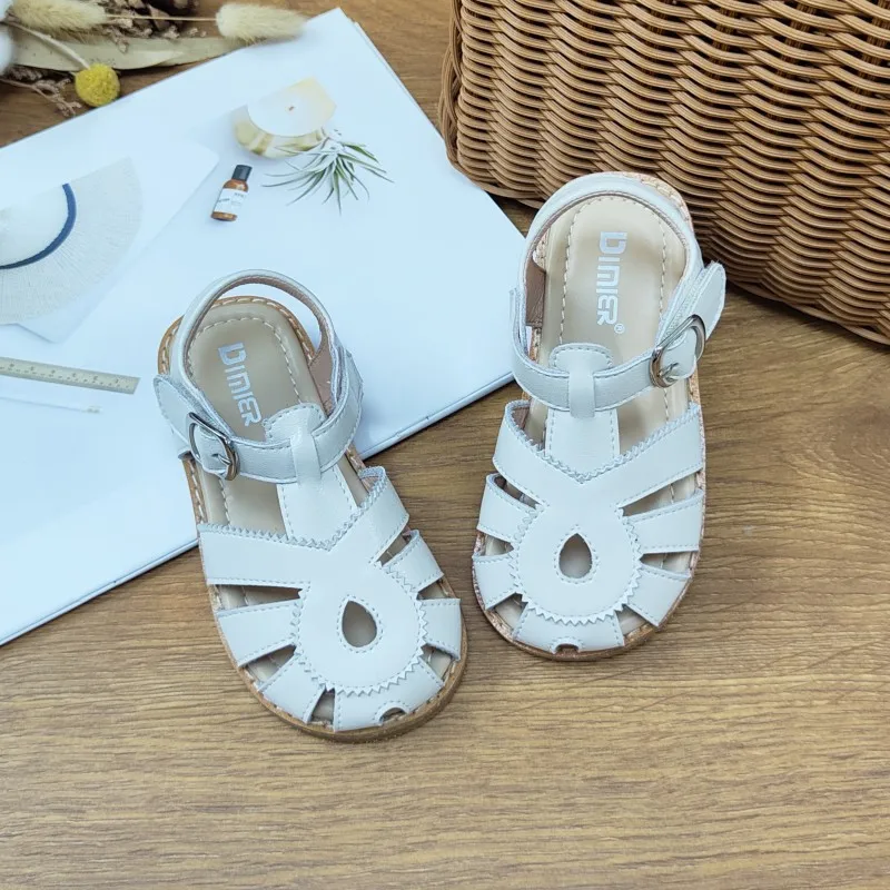 Girls Sandals 2024 Summer New Leather Velcro Children's Princess Shoes Foot Protection Breathable White Sandals Children's Shoes