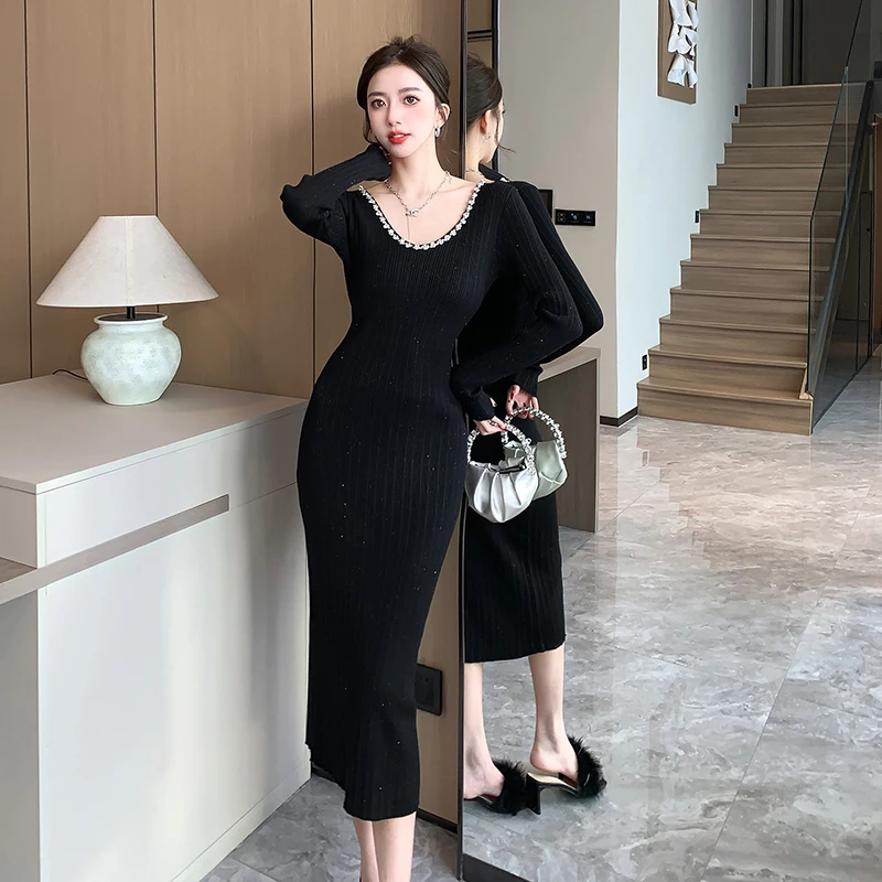 Black Knitted Luxury Diamonds V-Neck Women's Dress Autumn Winter Thick Warm Sweater Dress 2024 Korean Elegant Bodycon Prom Dress