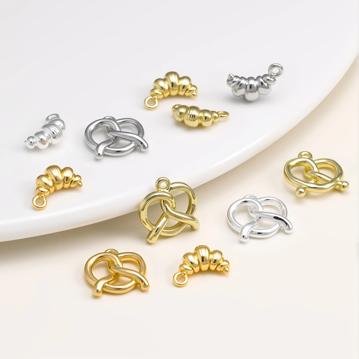 2 Stück/Packung 14k/18k Vergoldeter Zierlicher Herz-Croissant-Anhänger für DIY Handgemachte Halsketten Schmuckherstellung Zubehör