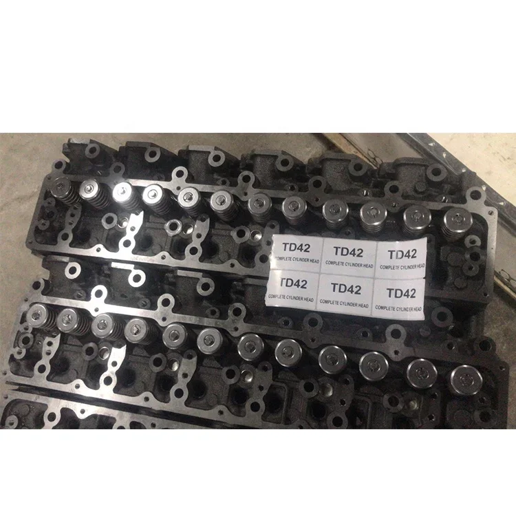 Automotive Diesel Engine Part TD42 Complete Cylinder Head Assy For Nissan Patrol