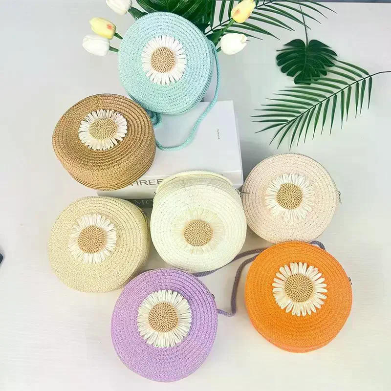 Boho Flower Graphic Circle Straw Bag Large Capacity Women's Shoulder Crossbody Purse Perfect for Summer Beach Getaways