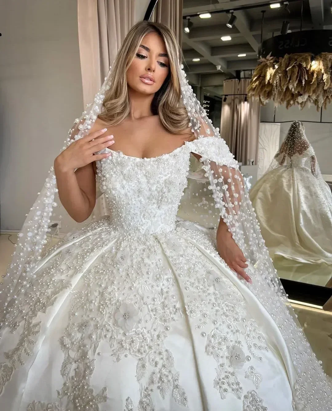 カスタムメイドの豪華なビーズパールのボールガウン、プラスサイズのウェディングドレス、サテン、スパンコール、アップリケ、ブライダルガウン、vestidos de novia（スペイン語でウェディングドレスの意味）