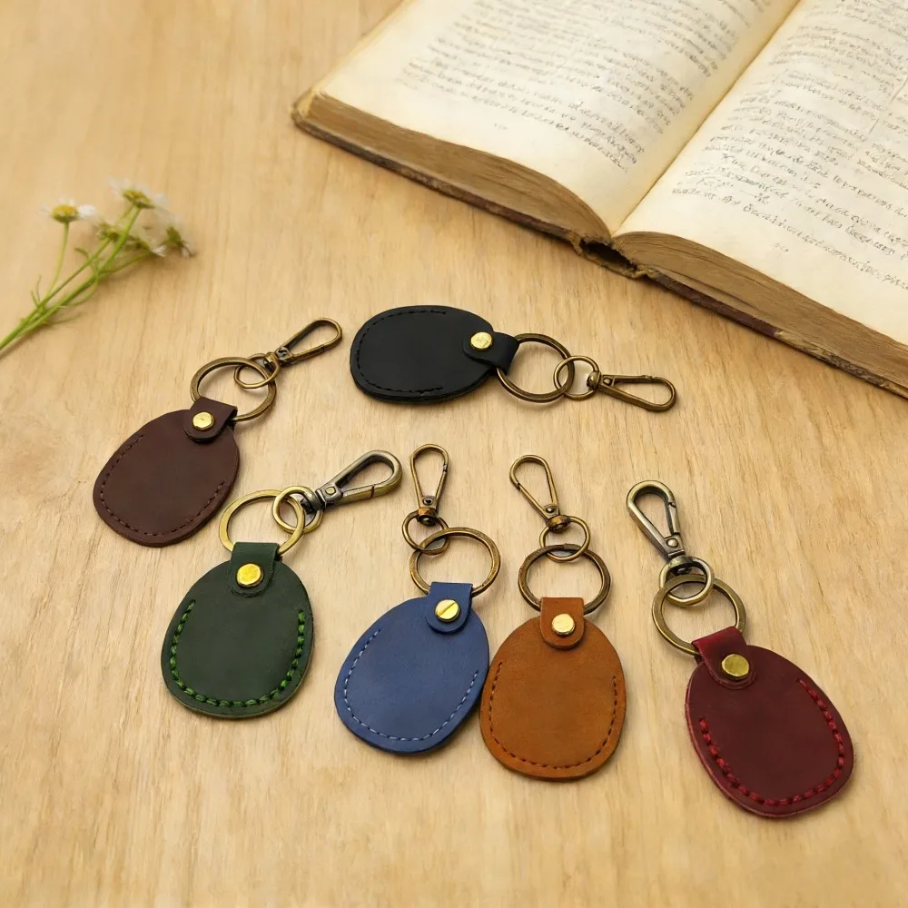 

Leather Keychain Card Holder Retro Handmade Cowhide Mini Protector Access Fob Waterdrop Key Ring Pendant Daily Carry Decor Gift
