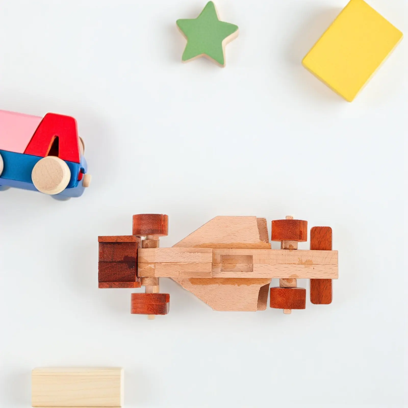 

Деревянный гоночный автомобиль-конструктор DIY: Набор для творчества из цельного дерева, неокрашенный, для самостоятельной сборки и покраски, с возможностью индивидуализации