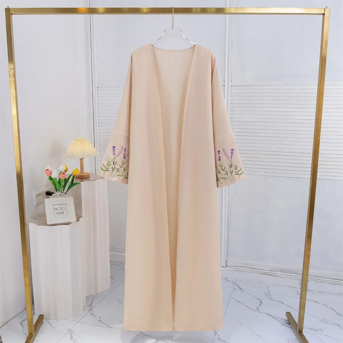 Ricamo floreale aperto davanti Abaya donna Maxi lunghezza vestito musulmano Abaya manica lunga caftani donna Jilbabs abbigliamento donna