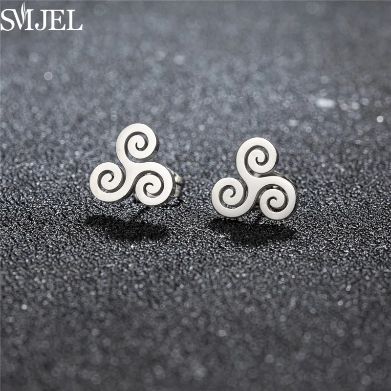 Pendientes simples Punk de acero inoxidable con Triple espiral para mujeres y hombres, joyería inspirada en Triskele Triskelion a la moda para adolescentes