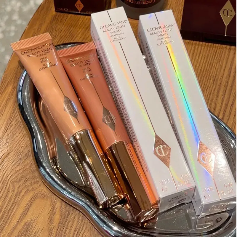 Charlotte Tilbury Highlight Spotlight Brightening Air Cushion Pen, Polvo Cosmético Iluminador de Alto Brillo, Colorete en Barra Air Cushion Pen Star Same