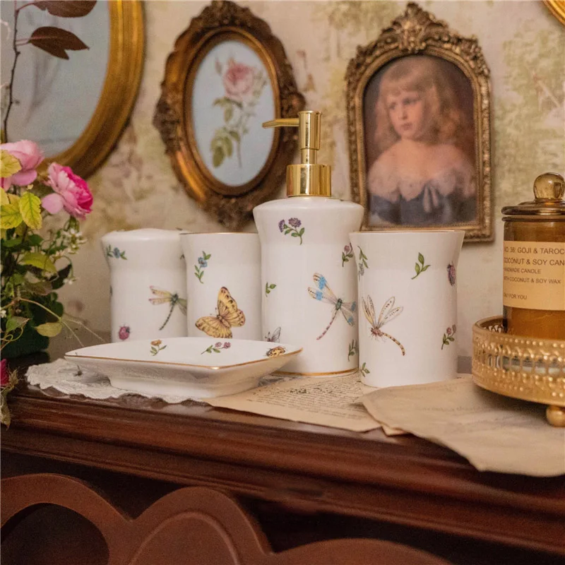 

Керамический набор для мытья, аксессуары для ванной комнаты с цветочным принтом в стиле ретро, 5 шт., дозатор для мыла, чашка для полоскания рта, чашка для зубной щетки, мыльница, свадебный подарок