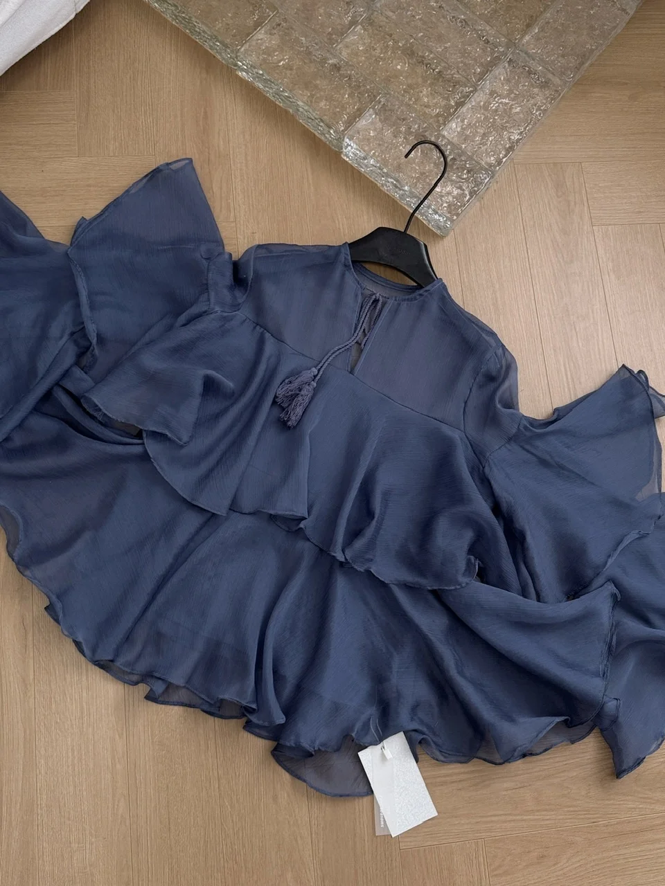 

Slimming Breathable Korean Sle Commute Ruffle Sve awl Collar Long Sve Women's irt V-ne Tie-dye Chiffon Top