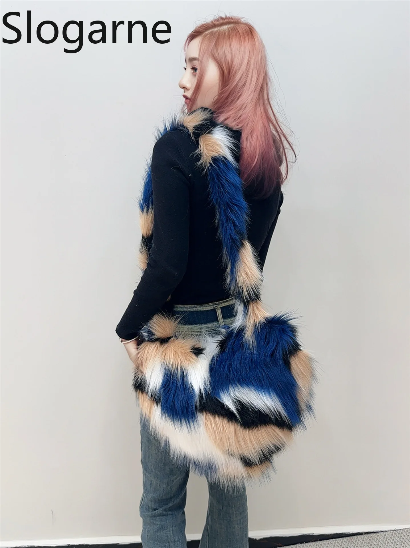 Winter Faux Fur Shoulder Bag Women 2026 Fashion Heart Shape Artificial Fox Fur Crossbody Bag Zebra Pattern Soft Fluffy Handbags