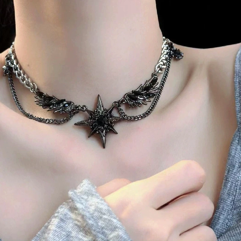Black winged starry necklace punk subculture sweet cool spicy girl necklace gothic dark niche collarbone chain