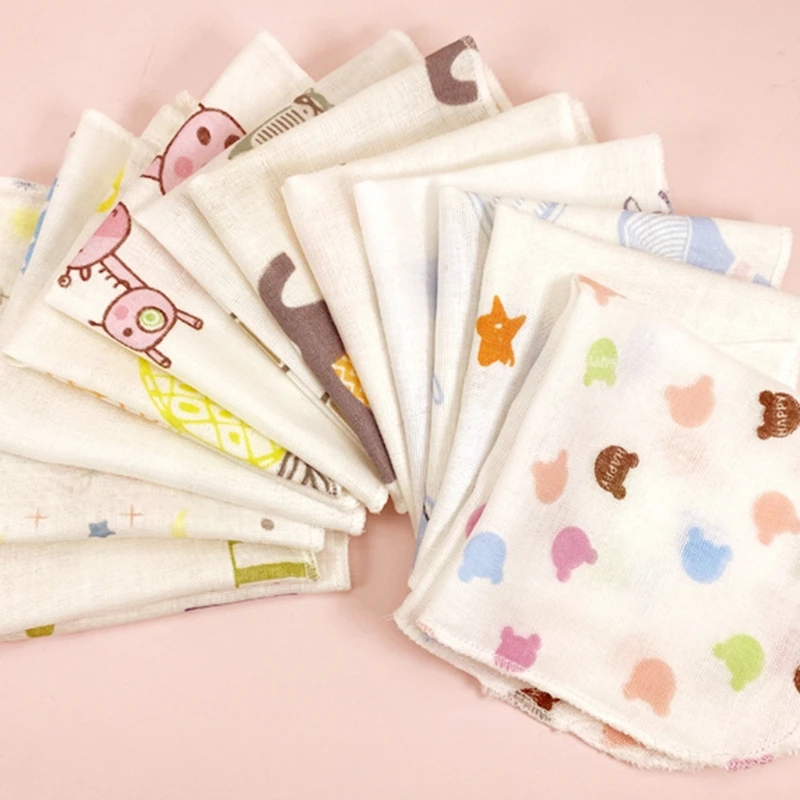 10 pièces débarbouillettes bébé dessin animé mignon imprimé Double couche gaze infantile visage serviette absorbant carré rot tissus mouchoir aléatoire