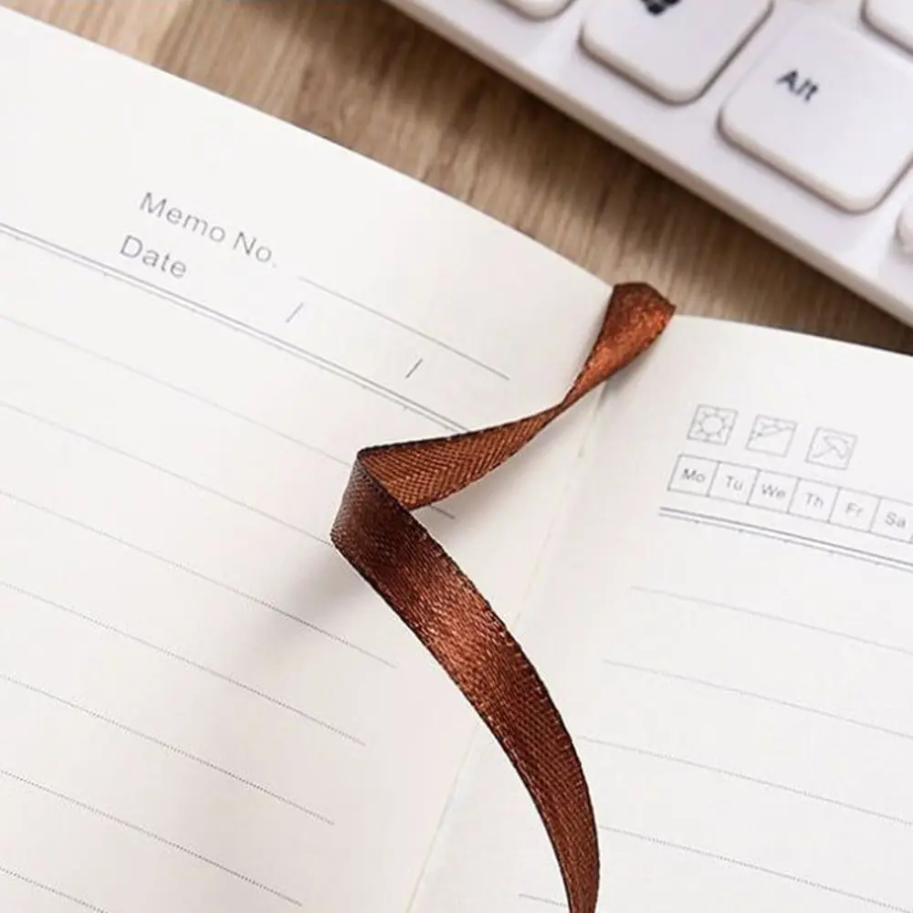 200-Page Password Notebook Stationery Diary Book A5 Notebook With Lock Protecting Secrets Stain Resistant Travelers Journal