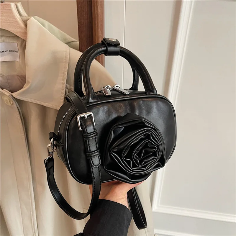 Fashionable one shoulder women's bag 2024 new niche design Korean style heirloom rose three-dimensional bowling handbag