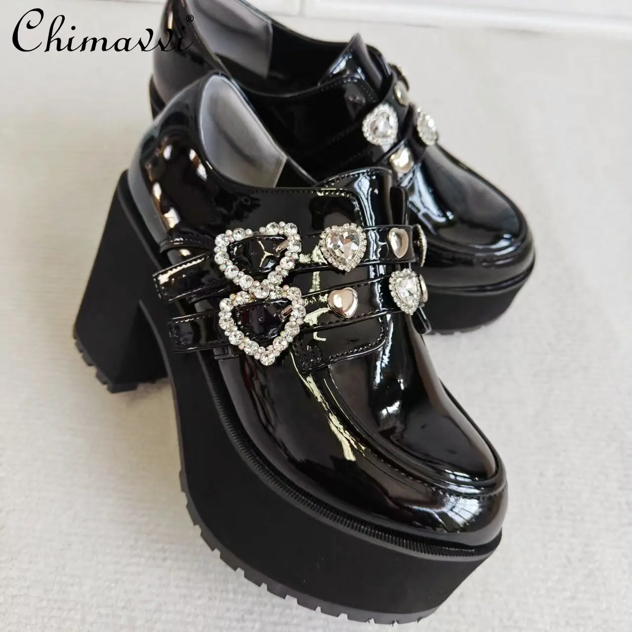 

2026 New Japanese-style Heart Buckle Retro High Heel Mary Janes Heavily Rhinestone Preppy Elegant High Heel Patent Leather Shoes